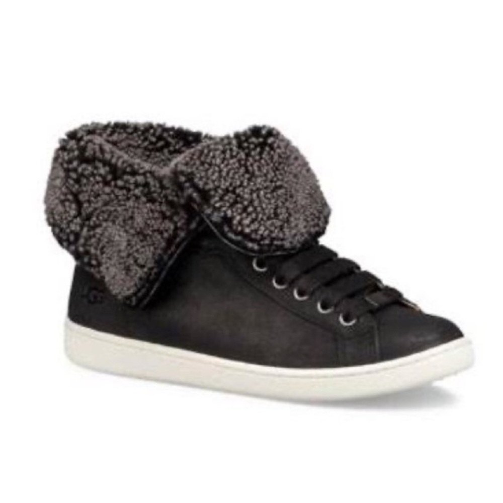 UGG STARLYN SHEEP SKIN SHERPA LINED HIGH TOP SNEAKERS BOOTS
SIZE 7 BLACK
